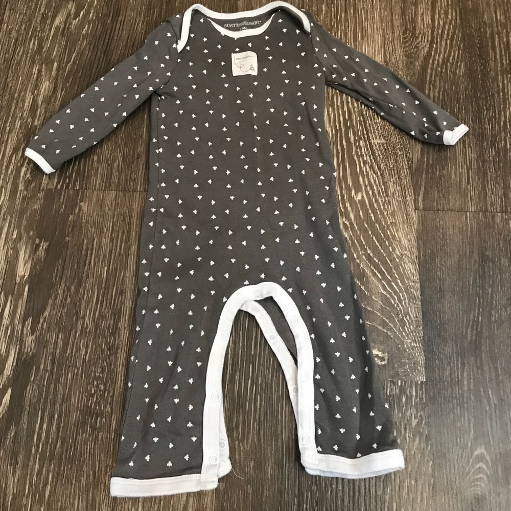 Burt’s Bees snap leg outfit